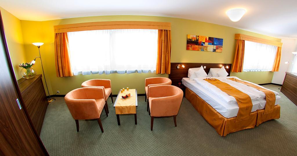 Hotel Active Prachatice Ngoại thất bức ảnh