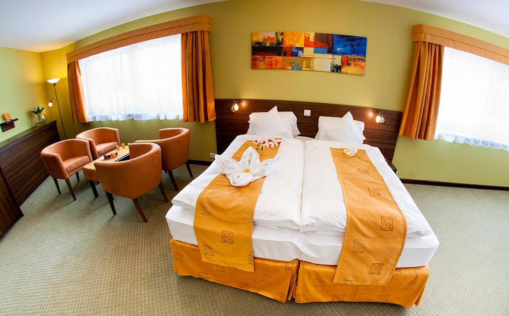 Hotel Active Prachatice Ngoại thất bức ảnh